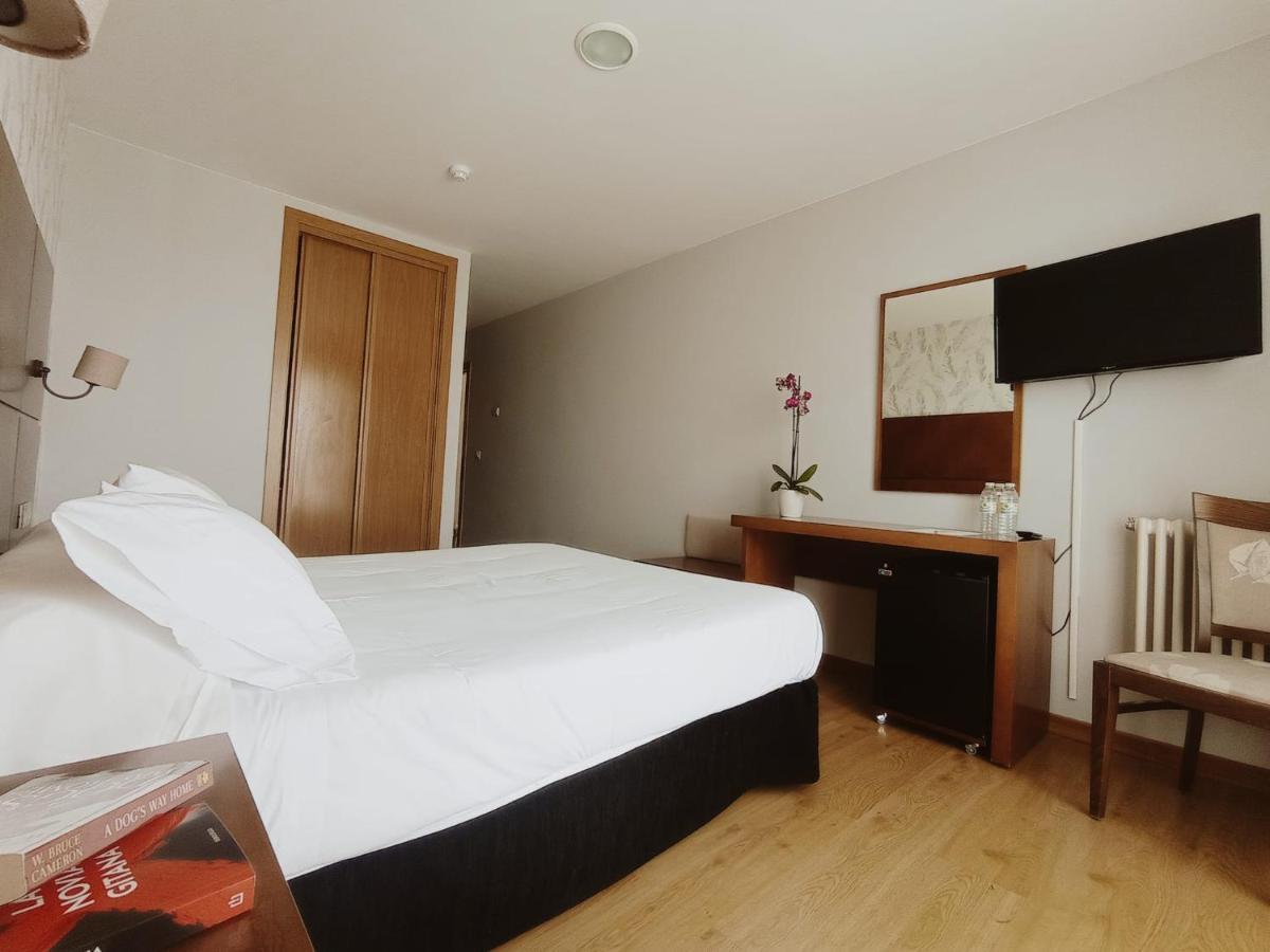 Hotel A Raina オイア エクステリア 写真