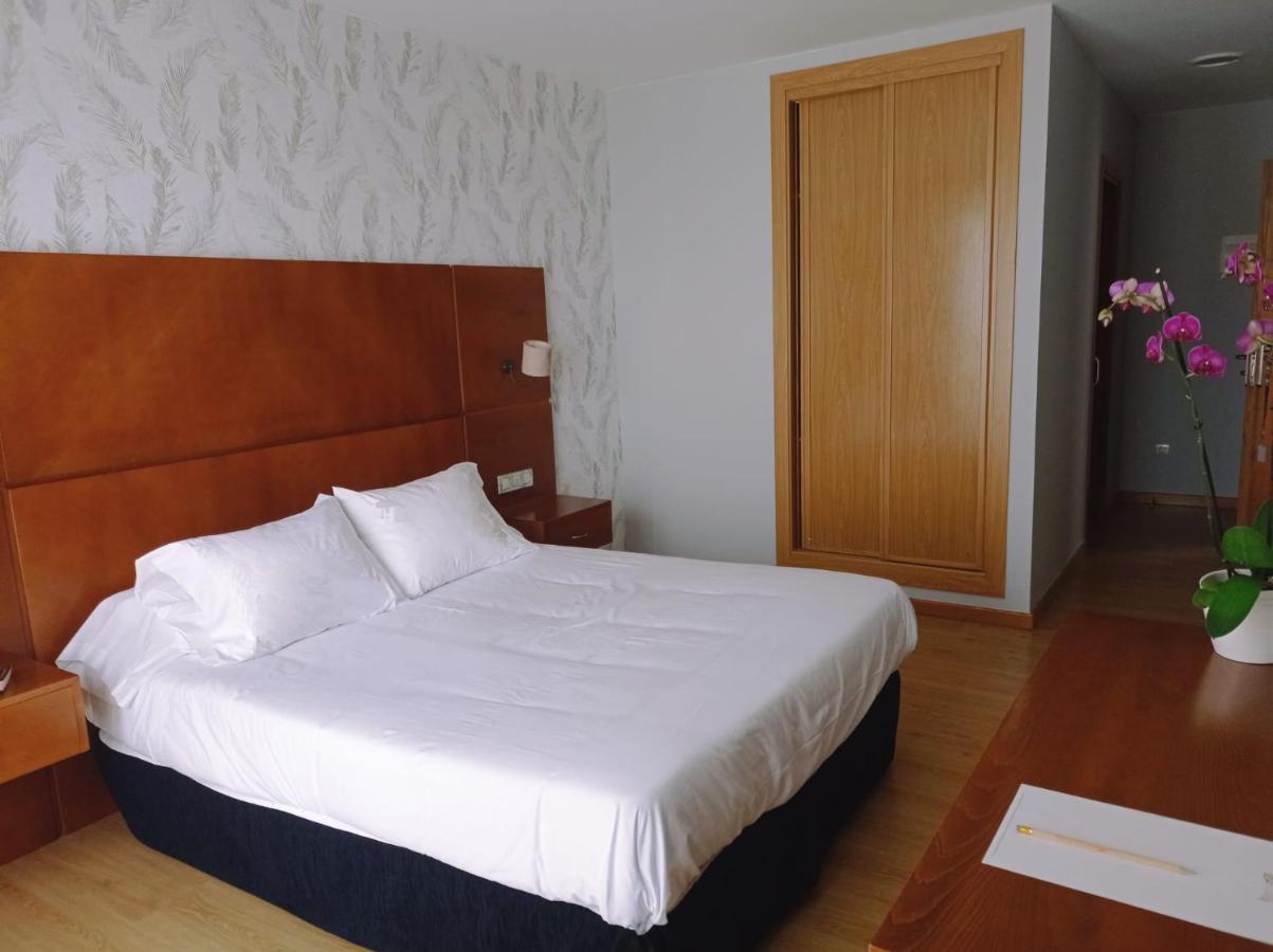 Hotel A Raina オイア エクステリア 写真