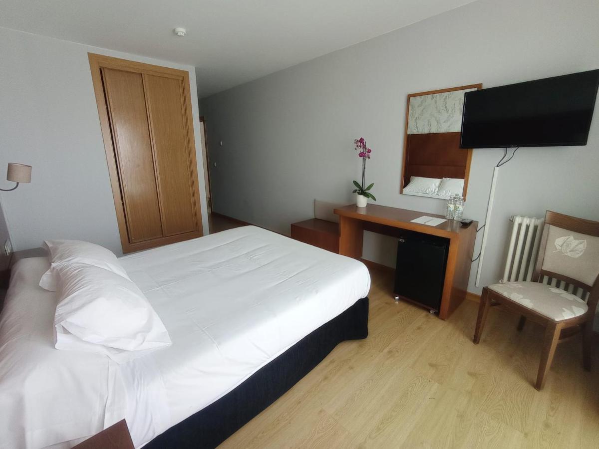 Hotel A Raina オイア エクステリア 写真
